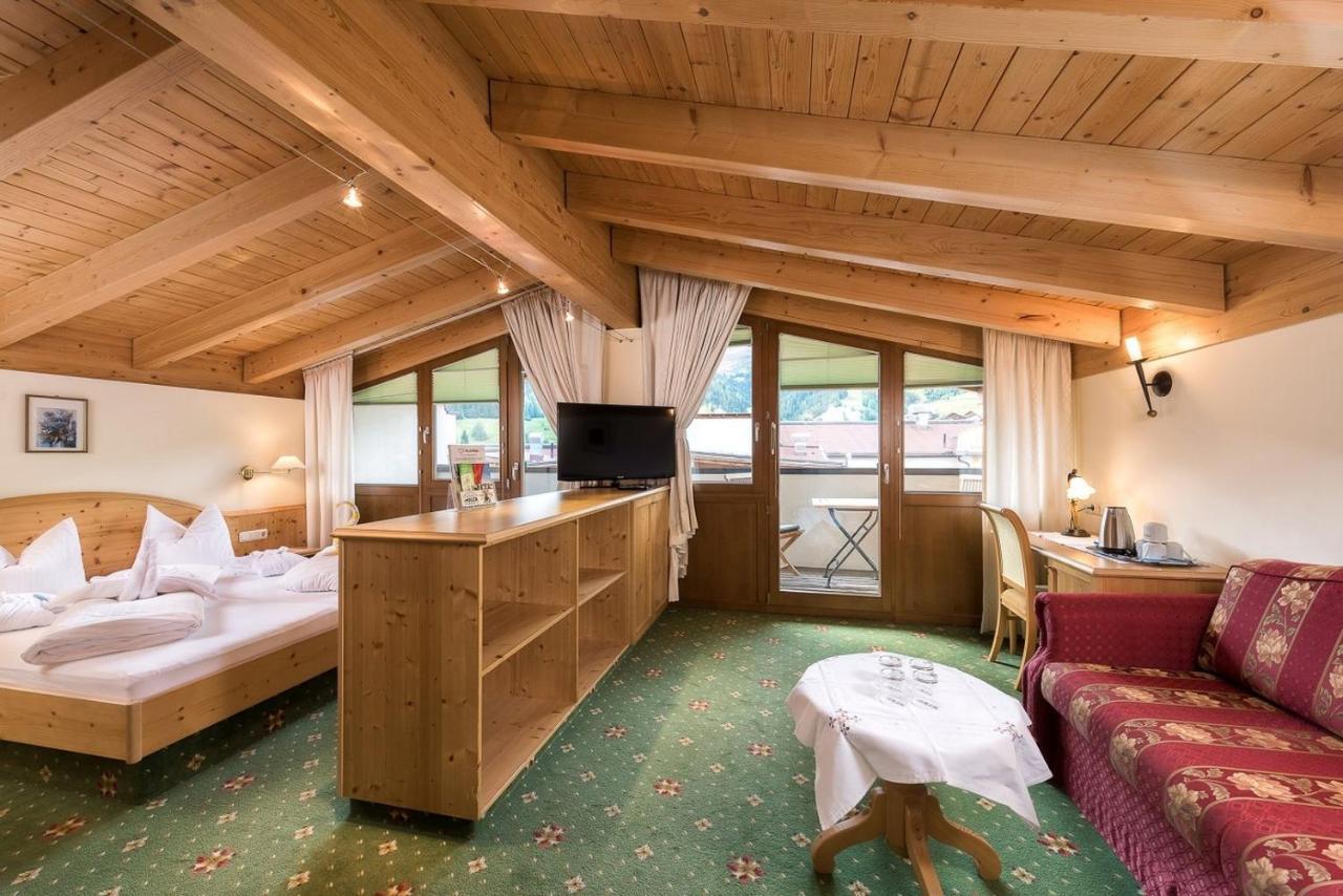 Familienhotel Adler Serfaus Bilik gambar